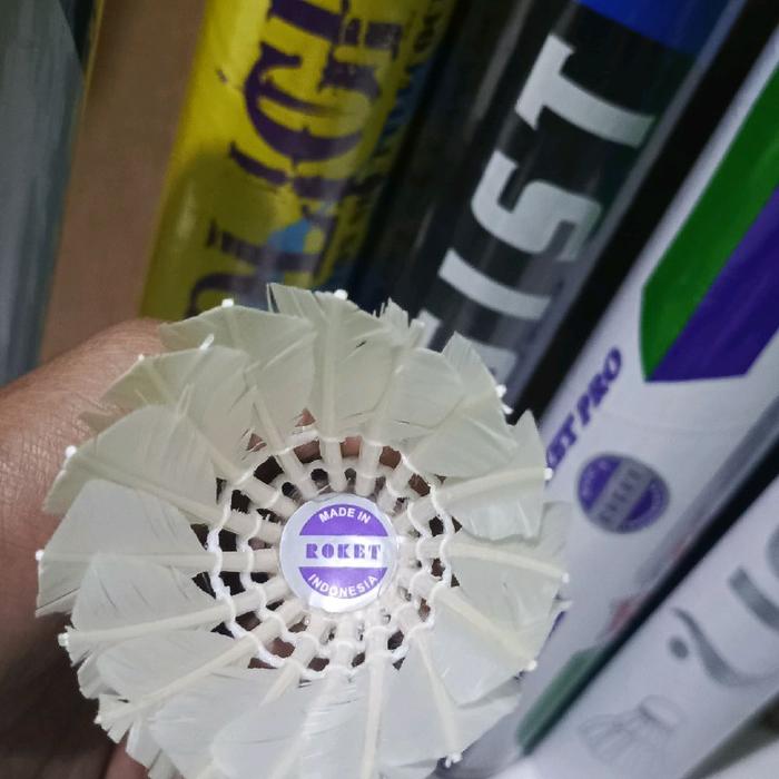 shuttle cock pemula kualitas lumayan