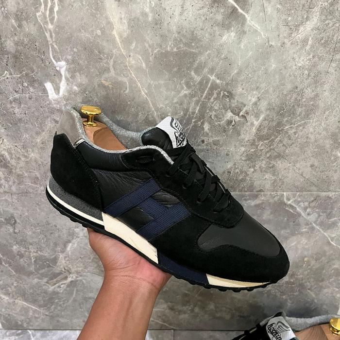 Sepatu HOGAN Original Sneakers Casual Bekas Second Preloved Authentic