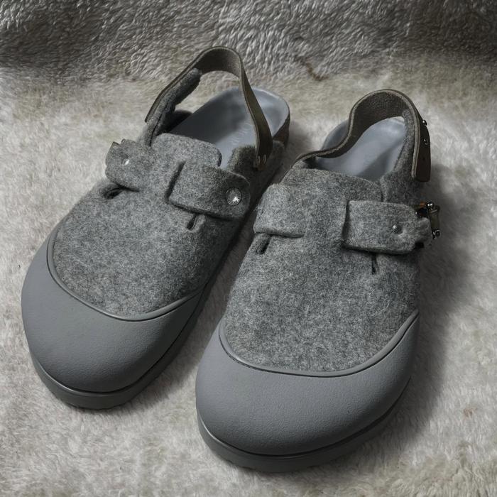 Slip On / Sepatu Sendal BIRKENSTOCK X DIOR original made in Germany size 44 warna grey