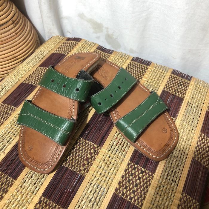 Sandal Tarumpah Wanita X - Sandal Tarumpah Kulit Asli - Sandal Kulit Asli - Sandal Tarumpah.