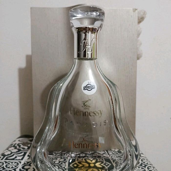 BOTOL BEKAS HENNESY PARADIS 700ML + BOX