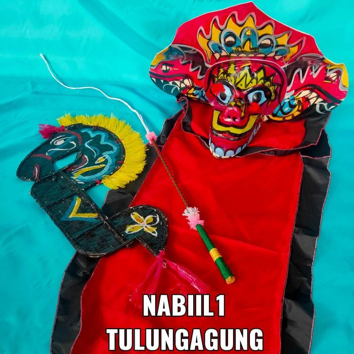 Kuda lumping cambuk dan barongan