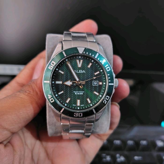 Jam tangan ALBA Active AG8J31X1 Green Dial Sports 100M