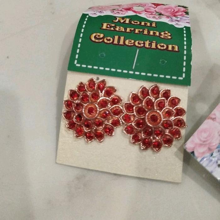 Anting duduk anting india bulat motif bunga warna merah