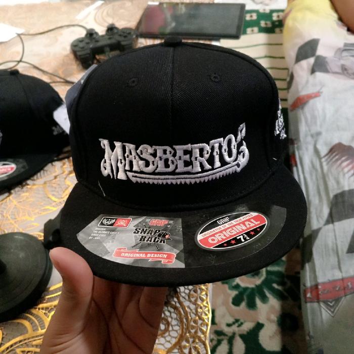 Topi snapback hitam Distro pria wanita You&me Official Store logo Masberto latin bordir original bah