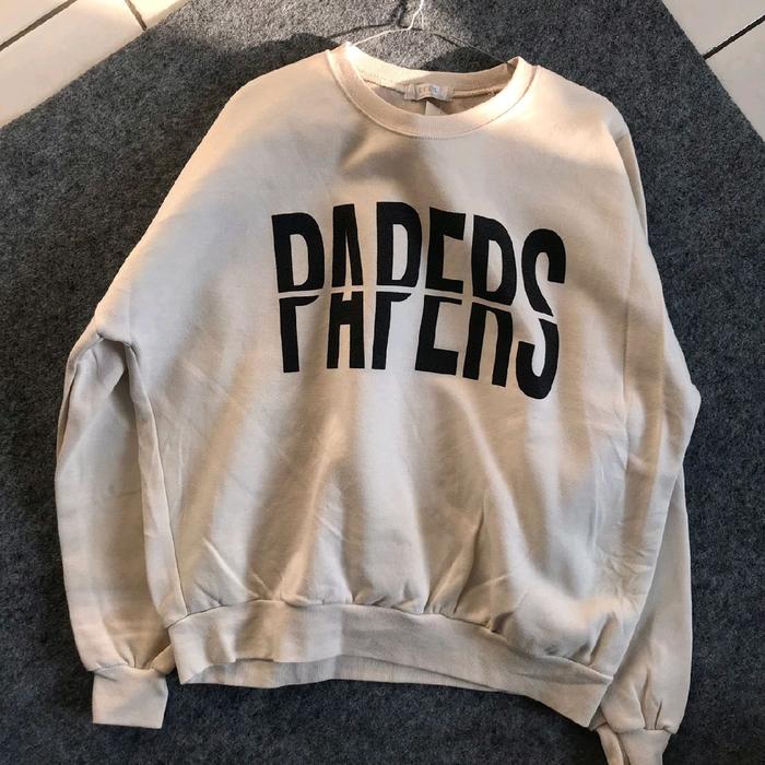 THIRFT.ME - Sweater krem by oods