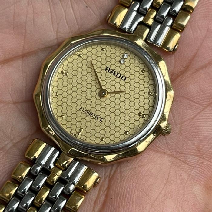 Rado Florence Honeycomb Dial Jam Tangan Elegan dengan Desain Hexagonal Klasik