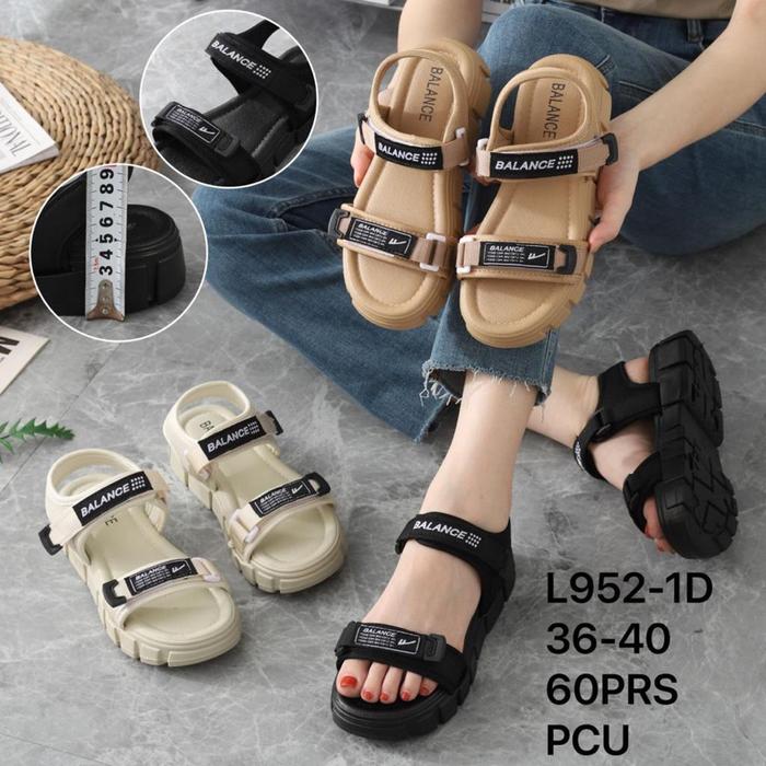 New C Sandal Wanita 9521D Fashion Rubber Slip On Tali Belakang Trend Wanita Import