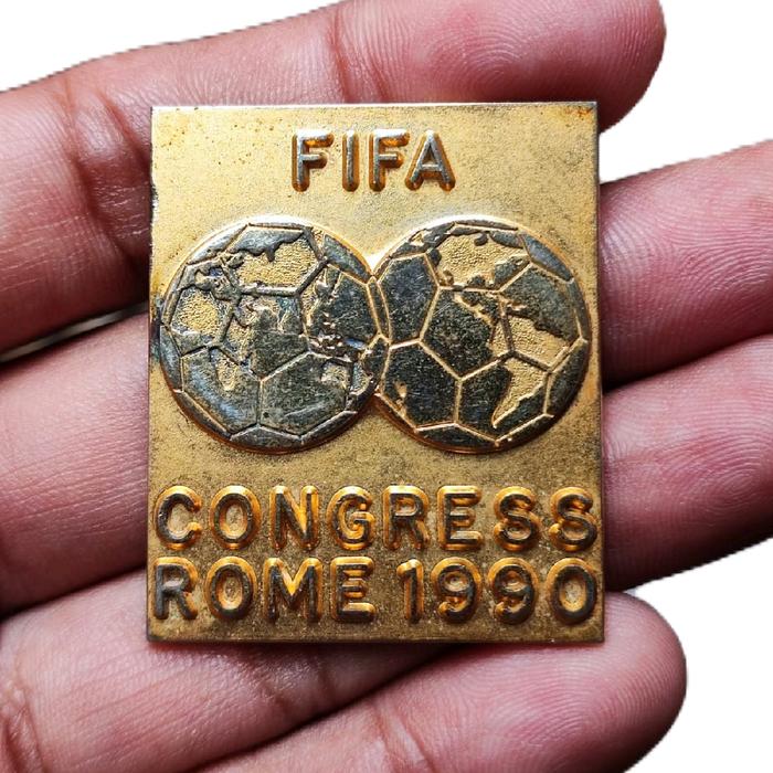 Pin Asli Vintage Congress FIFA Rome 1990