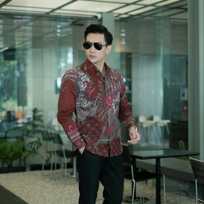 Baju Batik Pria Maroon Full Furing Lengan Panjang Motif Terbaru BATIK METAMORVOSA