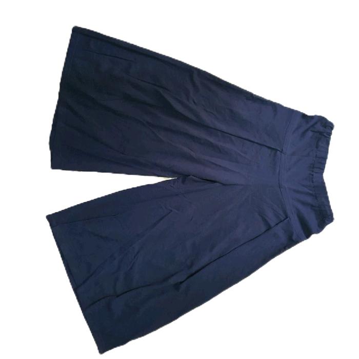 celana issey miyake Wanita Dewasa