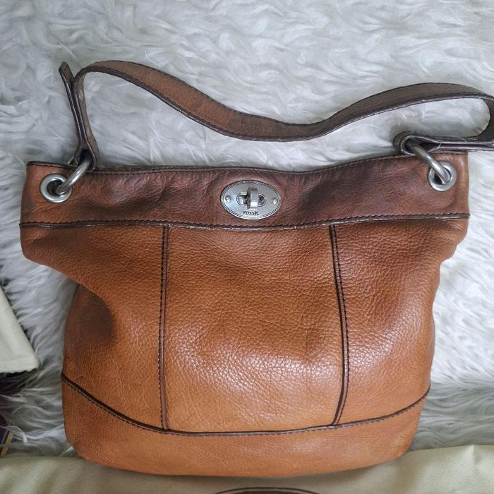 Tas Bahu / Tas HoboFossil Marlow Preloved Size Medium Warna Brown / Tas tote Wanita Kulit Asli / Tas