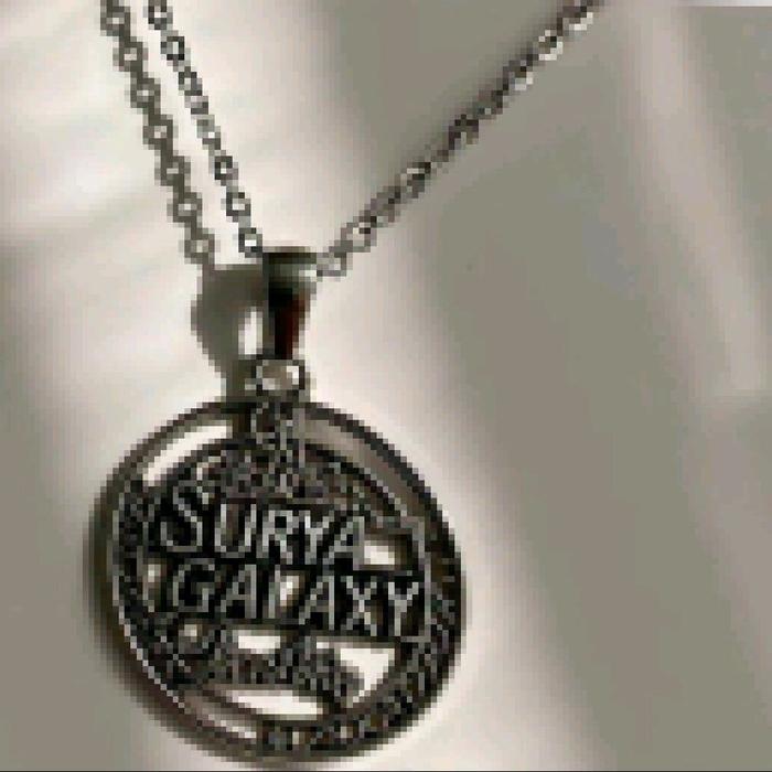 asesoris gelang perak produksi lokal Surya galaxi .