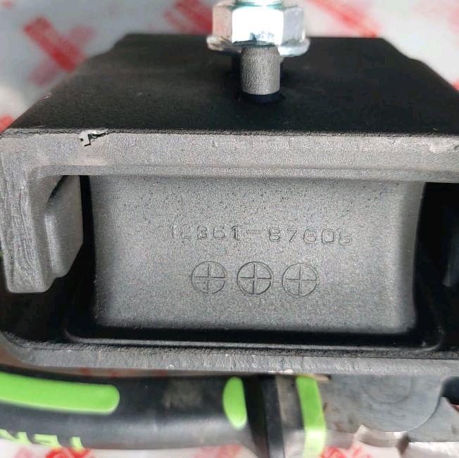 Insulator Engine Mounting Taft Independent-Rocky Independent KI1
