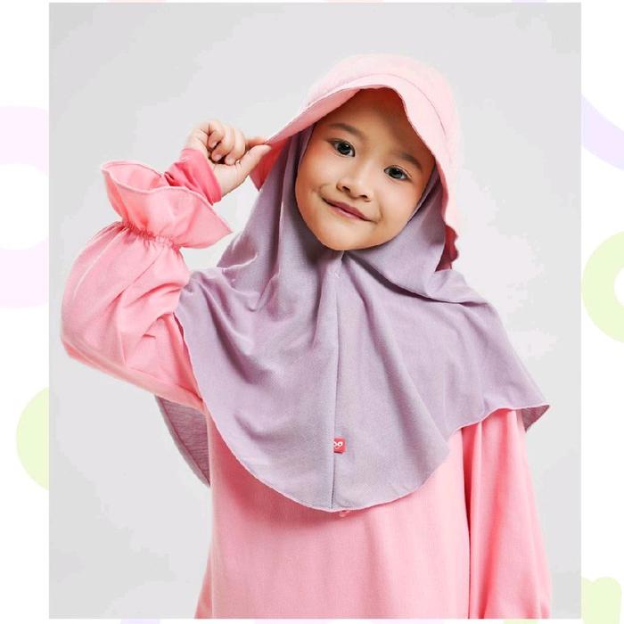 Krukid Anak Eleanor Rabbani Ori Hijab Anak Perempuan Warna Pink dan Ungu dengan Desain Ruffle yang C