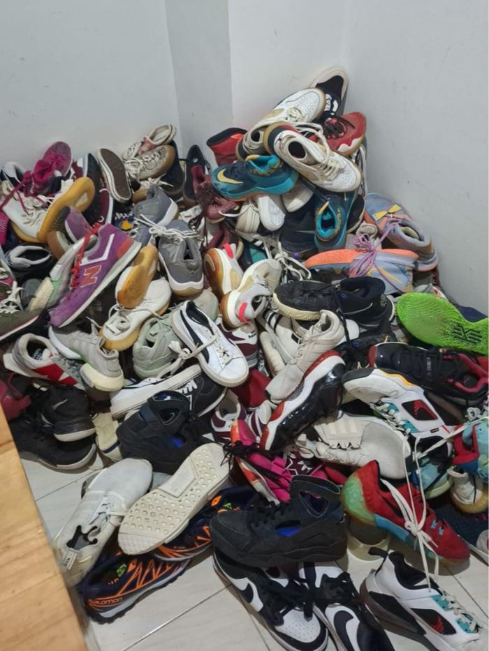 Grosir pesanan sepatu import second