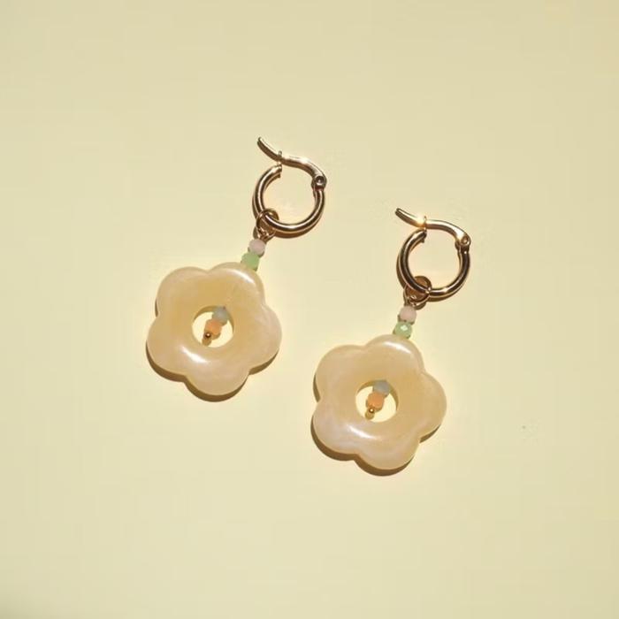 Superbloom Earrings in milky white
