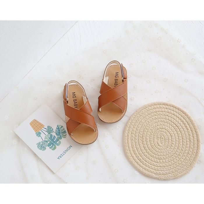 Sepatu Sandal Unisex KOREAN FASHION Model MG BABY Brown Trendy & Nyaman untuk Santai