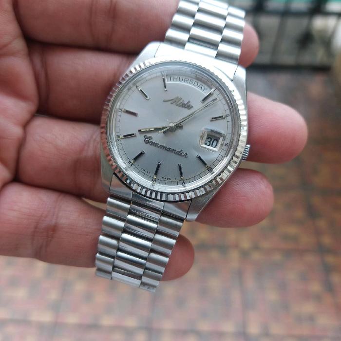 mido commander president daydate 8223 vintage seiko citizen orient bulova hamilton tissot rado tank 