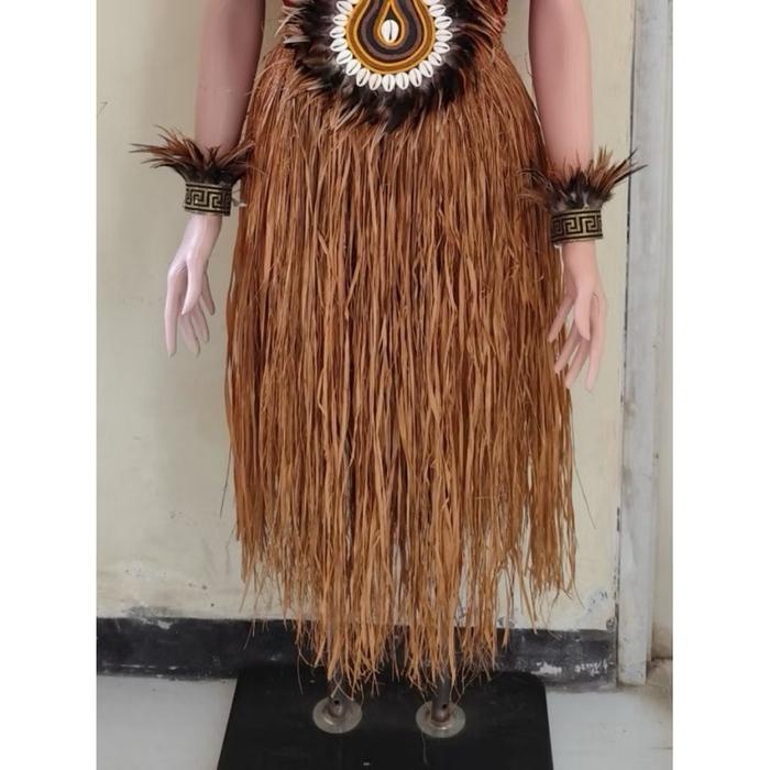 Rok rumbai asli papua kostum karnaval baju adat suku papua dayak