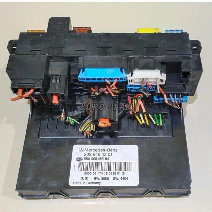 Frontsam fuse box w203 Mercedes benz