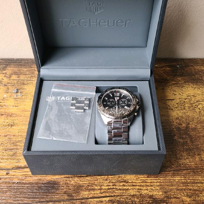 Jam tag heuer formula 1 quartz chronograph