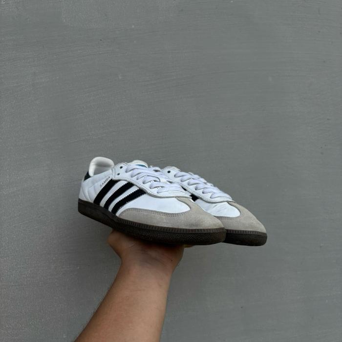 Sepatu sneaker casual Adidas Samba ADV Cloud White Core Black Original  Bekas/second