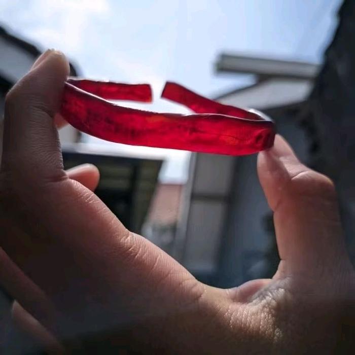 MK Gelang Akar Bahar Merah Tembus Cahaya Model O Original Aslin Berkualitas