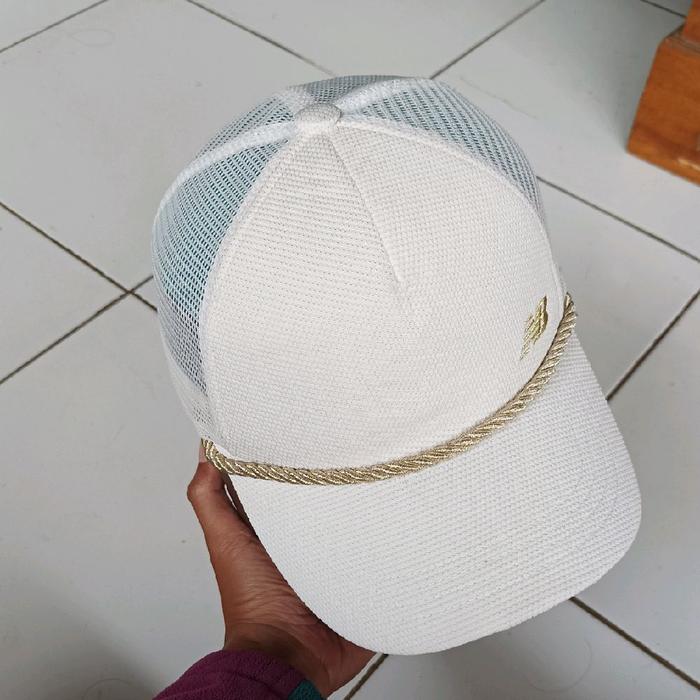 topi new balance jaring second