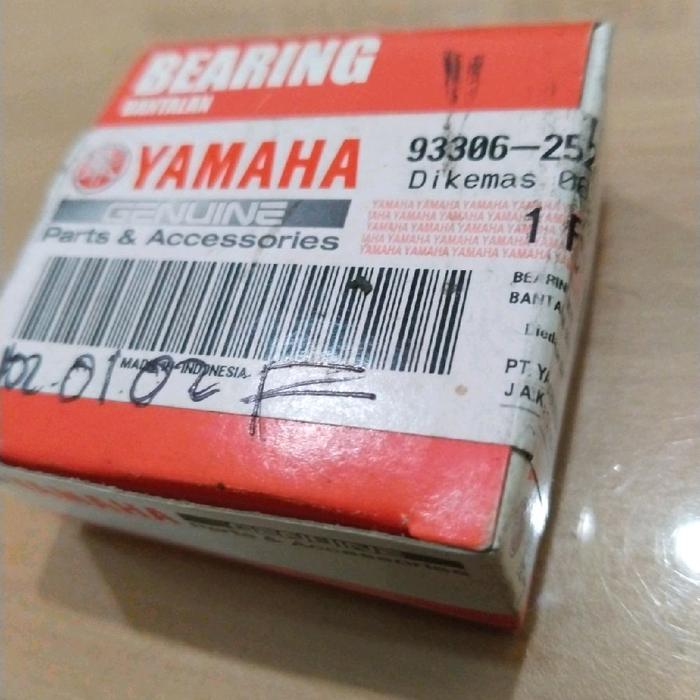 B. 01 ORI 93306-252X7 Bearing Roda Belakang Yamaha Vixion (Old, NVL, NVA, R) Scorpio Byson R15 MX Ki