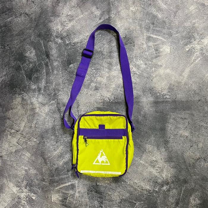 Le coq sportif sling bag unisex
