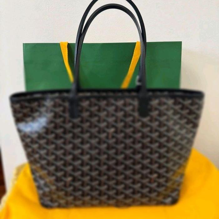 AUTHENTIC GOYARD ARTOIS PM BLACK PRELOVED