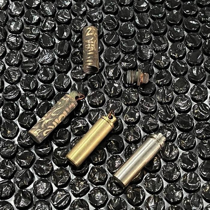Liontin kalung tabung rajah bahan Kuningan - liontin kalung tabung