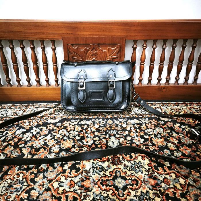 Tas Sling bag the Cambridge satchel company