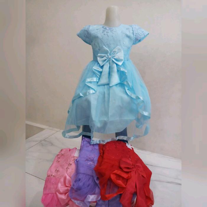 Baju pesta anak pita, Fashion