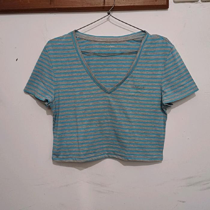 kaos croptee reebok stripe second Baju Atasan
