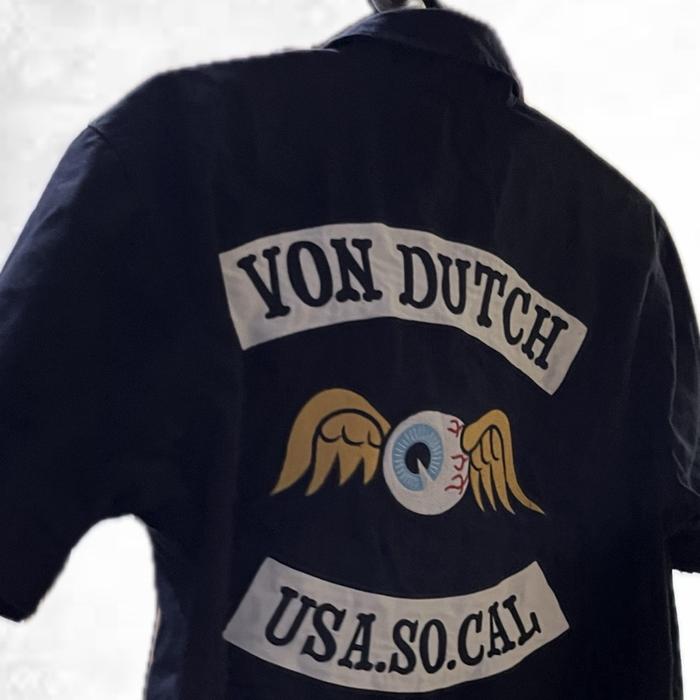 Von Dutch Winged Eye Workshirt Black Kemeja Pria Streetwear Premium Warna Hitam Desain Bordir dan Gr