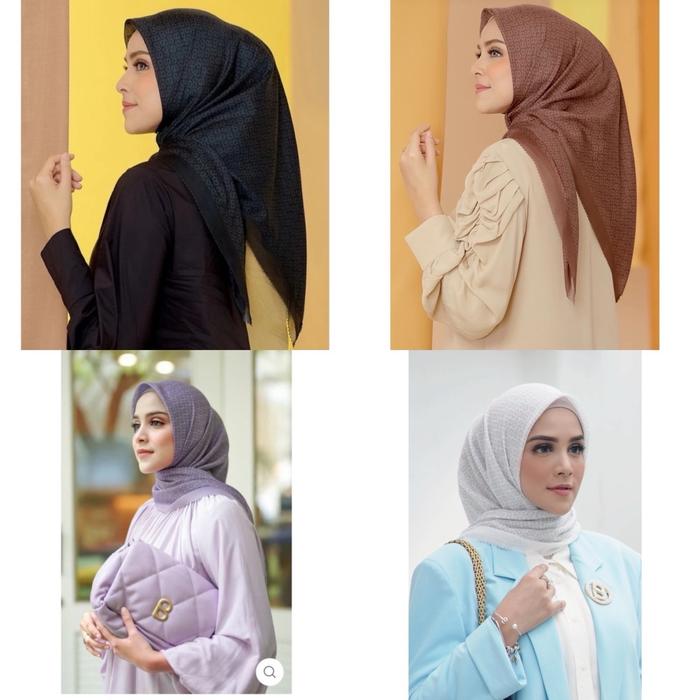 Ready new buttonscarves tapis square