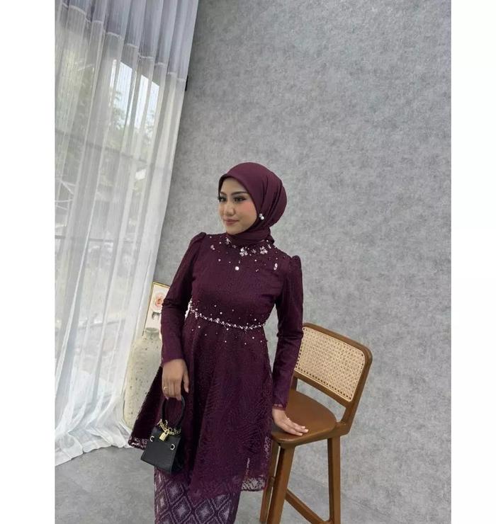 Shakila Sarah Tunik Setelan Kebaya Wanita Lace Berfuring Baju Formal Kondangan Lamaran Wisuda Kekini