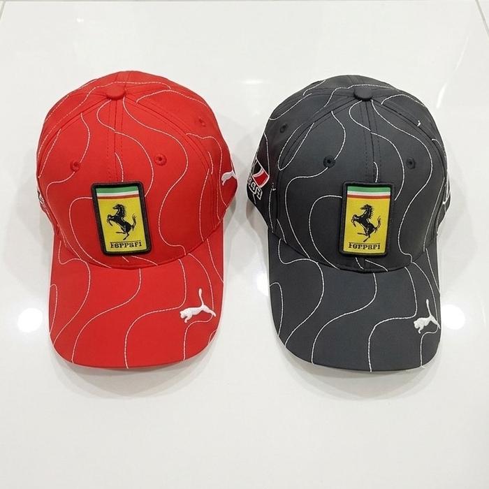 Ferrari Topi Scuderia x Puma dengan Logo Kuda Merah dan Hitam untuk Penggemar Mobil Balap Outdoor