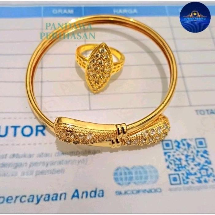Set Gelang Tangan Bangle Permata Free Cincin Permata Gold Elegan skena Tridatu merah putih merica In
