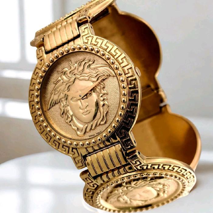 Gianni Versace Signature Watch