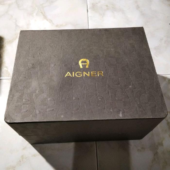 Box second jam tangan Aigner