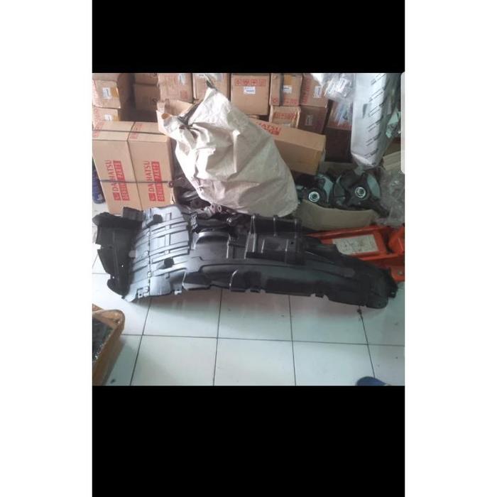 Liner Fender Depan Veloz 2012-2014 1Buah