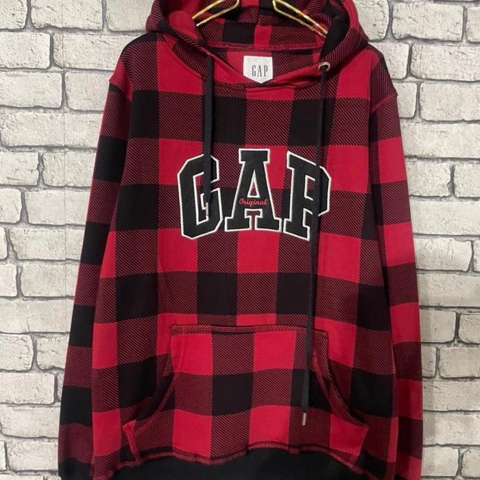 GAP Jaket Hoodie Plaid Merah Hitam dengan Logo Original dan Kantong Depan untuk Tampilan Stylish Swe