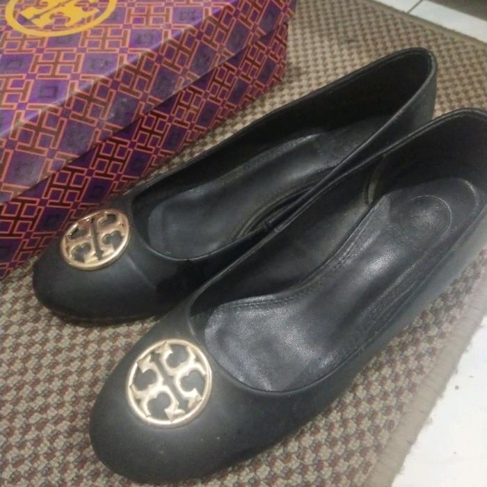 Sepatu Wanita Preloved Tory B Premium size 40 Shoes Hitam Kerja