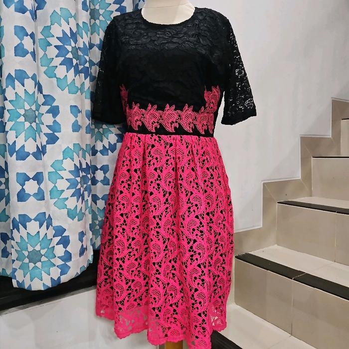 Preloved Dress Pink Fuschia Brukat Prada Maje Super Like New