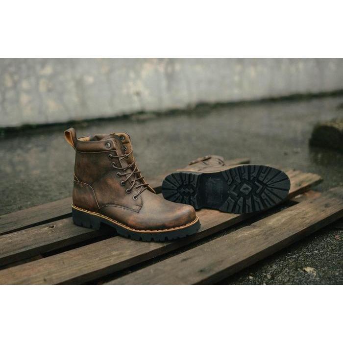 Ada Sepatu Boots Safety Purbasora Brush off - Piede