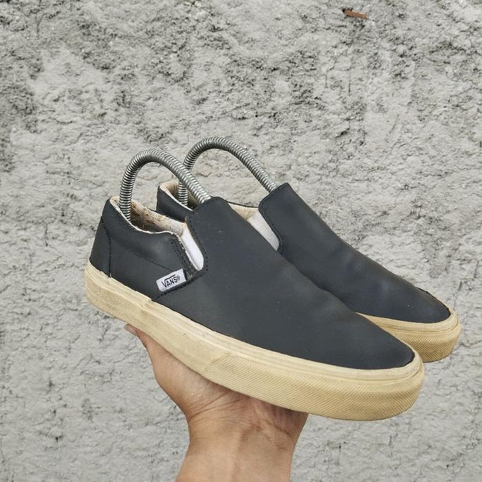 SEPATU VANS SLIP ON SECOND
