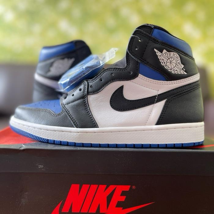 Nike Air Jordan 1 High Royal Blue Sepatu Sneakers Pria Wanita Hitam Biru Tua